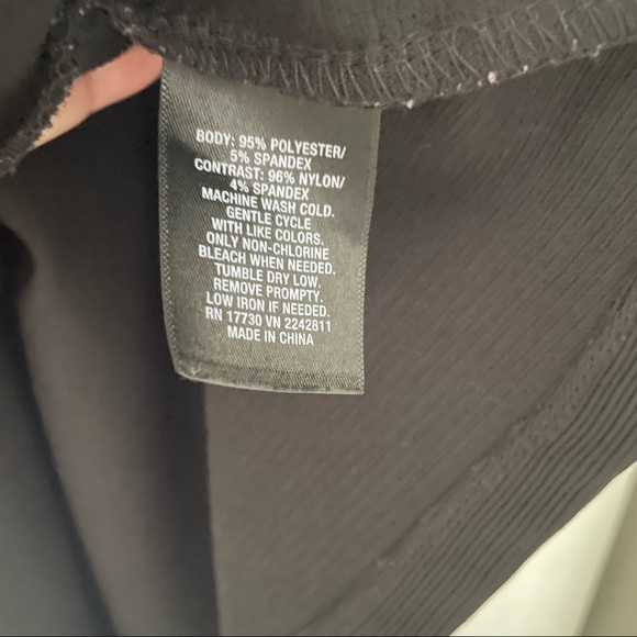 Missimo dress - Picture 7 of 8